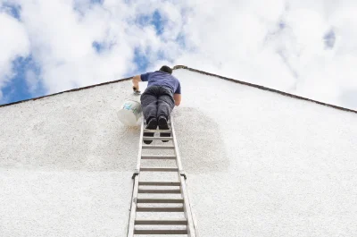 Peinture extérieure aux Loges — façades et ravalement